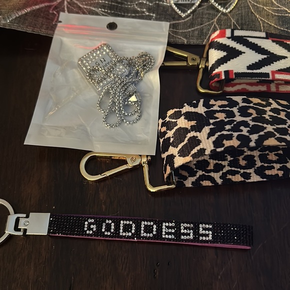 My Live Show! Lots of Unlisted Itemss - Picture 2 of 10